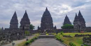 Candi Prambanan: Mitos dan Keindahan Warisan Budaya Indonesia